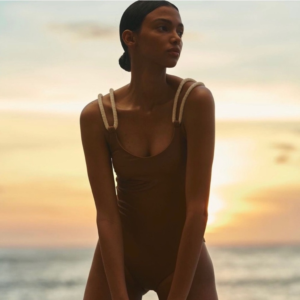 Brand NWT Baobab velero swimsuit in brown never wore it